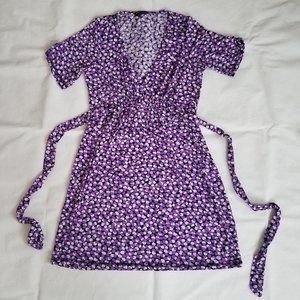 BCBG MaxAzria cute purple short sleeve dot dress